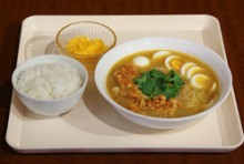 【ランチ】Dセット：モヒンガー（魚と豆の麺料理）