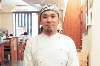 20170709_本格スープカレーの老舗「東京らっきょブラザーズ」の店員さん